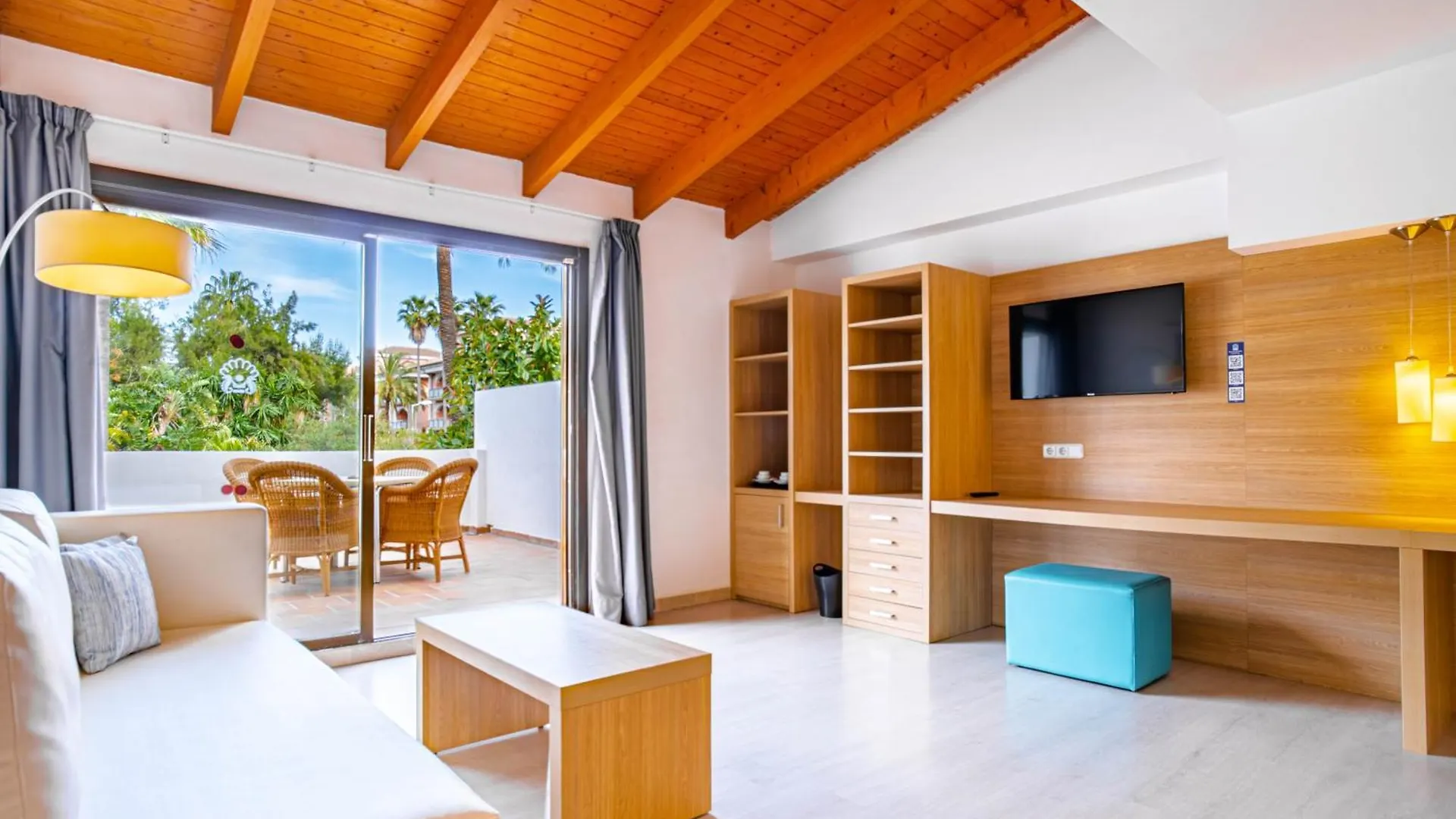 Bahia De Alcudia Hotel & Spa Port de Alcudia