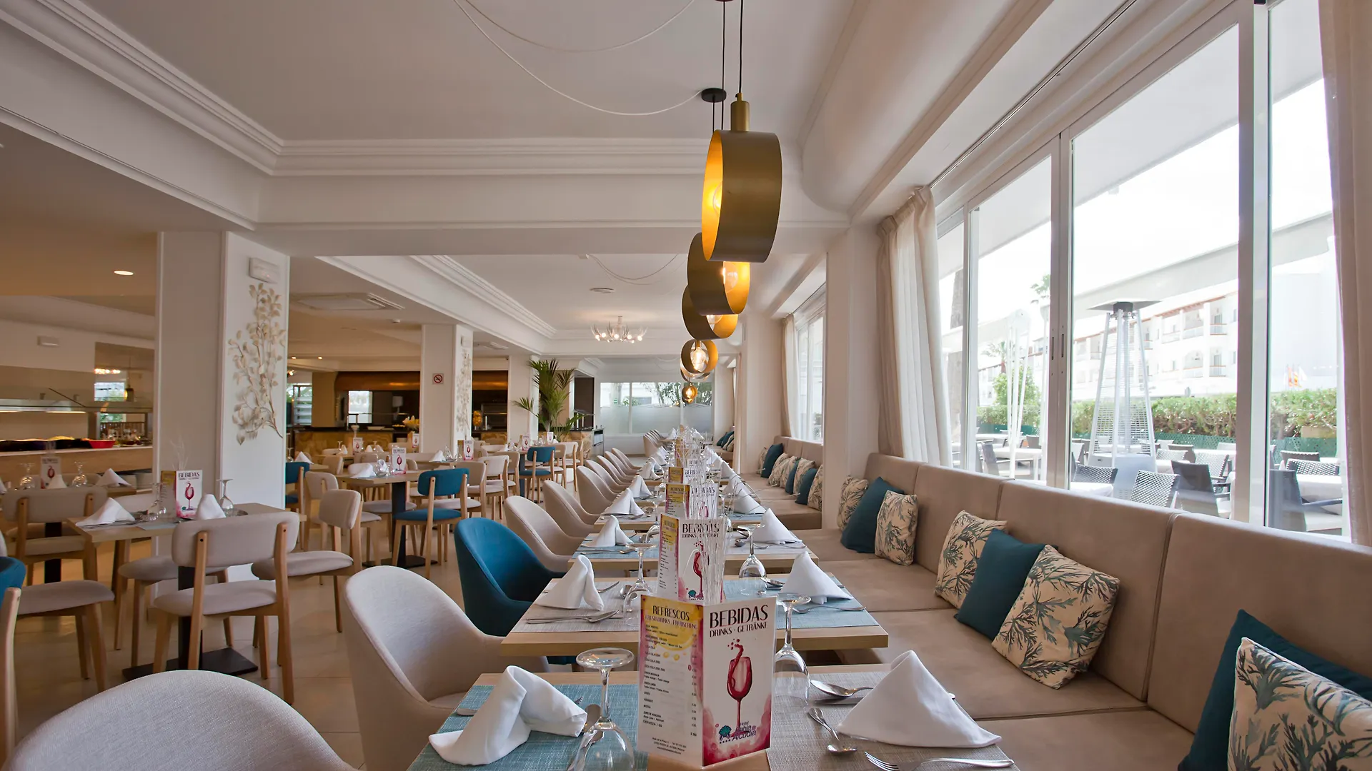 Bahia De Alcudia Hotel & Spa Порто де Алькудиа