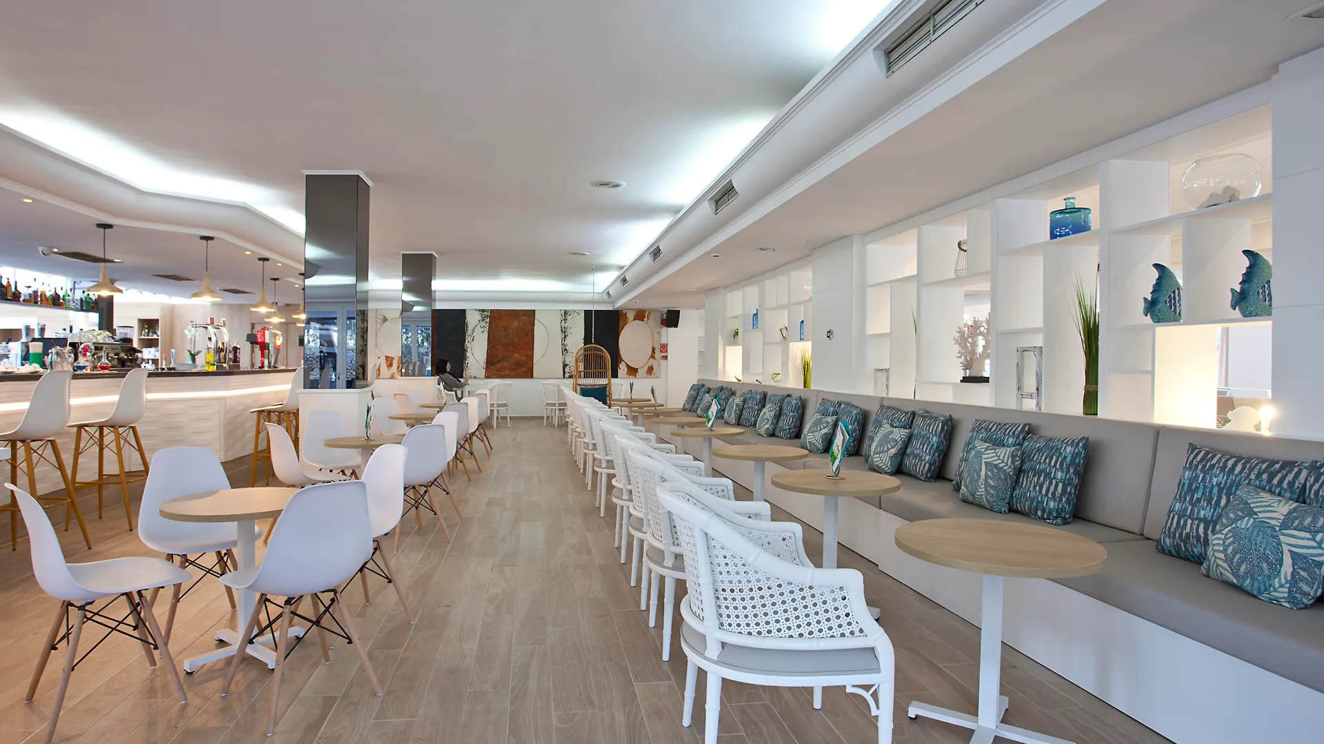 Bahia De Alcudia Hotel & Spa Порто де Алькудиа