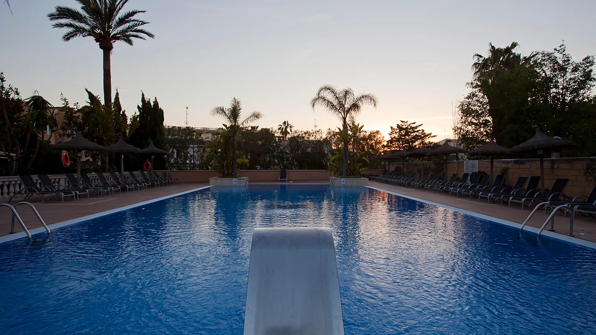 Bahia De Alcudia Hotel & Spa Port d'Alcúdia
