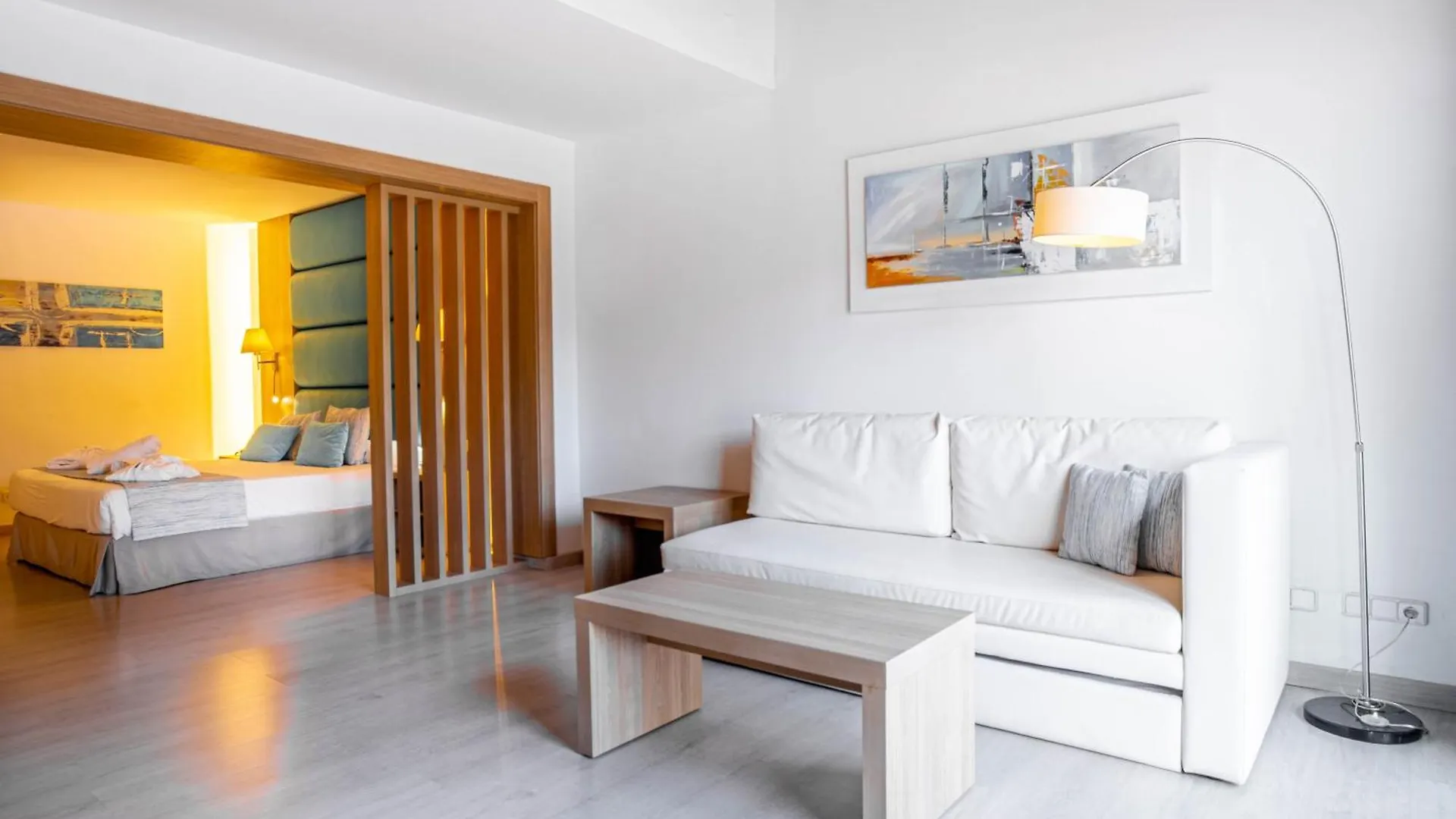 Bahia De Alcudia Hotel & Spa Port de Alcudia